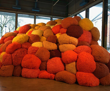 Sheila Hicks