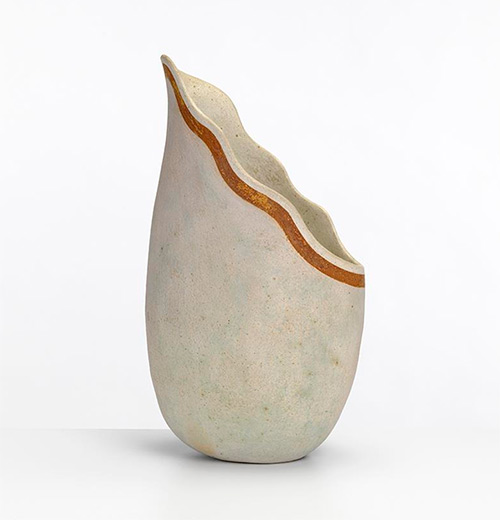 Elizabeth Fritsch. Spout Pot with Spiral, 1976
