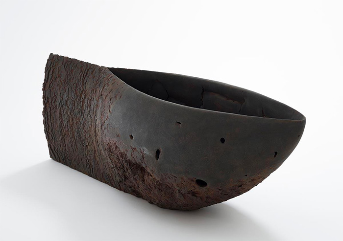 Yo Akiyama. Metavoid 32, ceramic