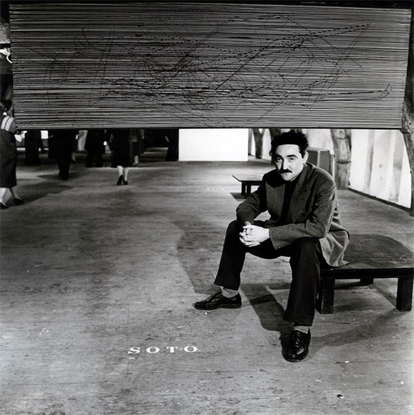 Jesús Rafael Soto in the group exhibition Vision in motion - Motion in vision, Hessenhuis, Antwerp, Belgium (March 21– May 3, 1959)